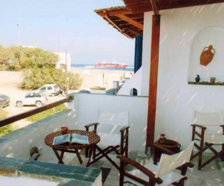 Athina Apartments Naxos Town Naxos City Экстерьер фото